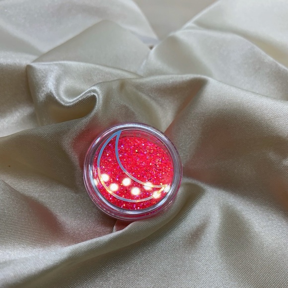 Cosmetic glitter - Picture 2 of 2